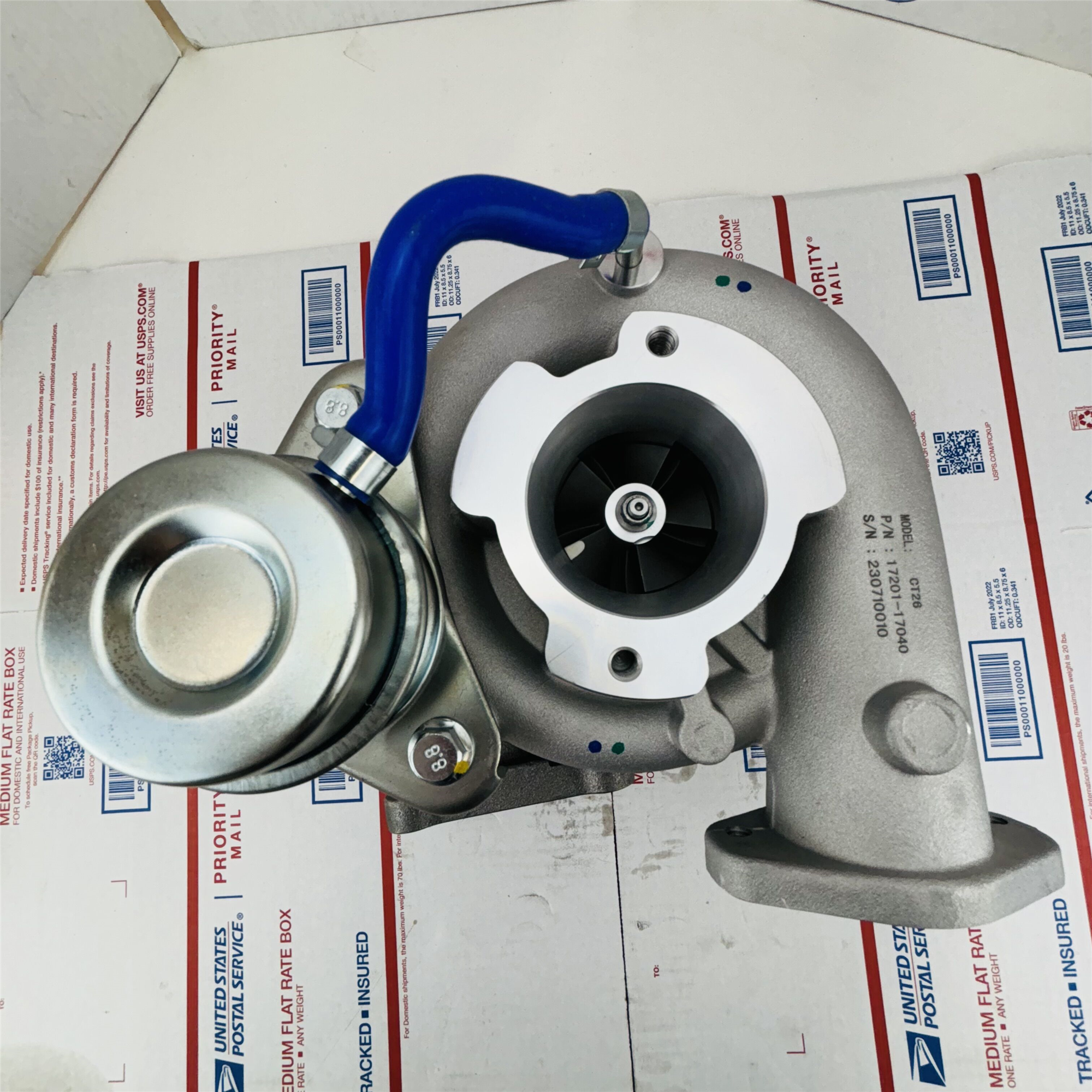 CT12B Turbo 17201-17040 1720117040 turbocharger for Toyota Land Cruiser with 1HDFTE Engine