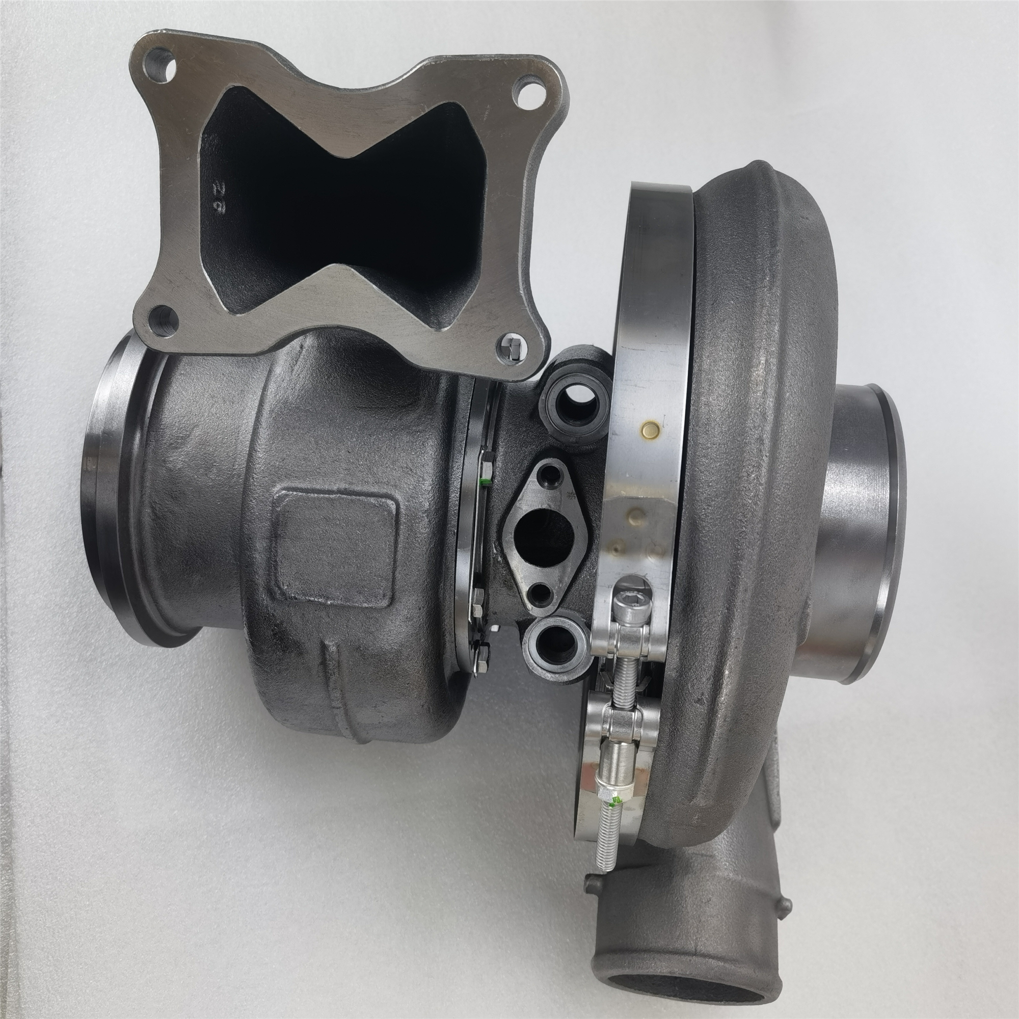 New HX82 HX83 turbocharger 4089756 4042816 4042817 4955289 For Cummins QSK60