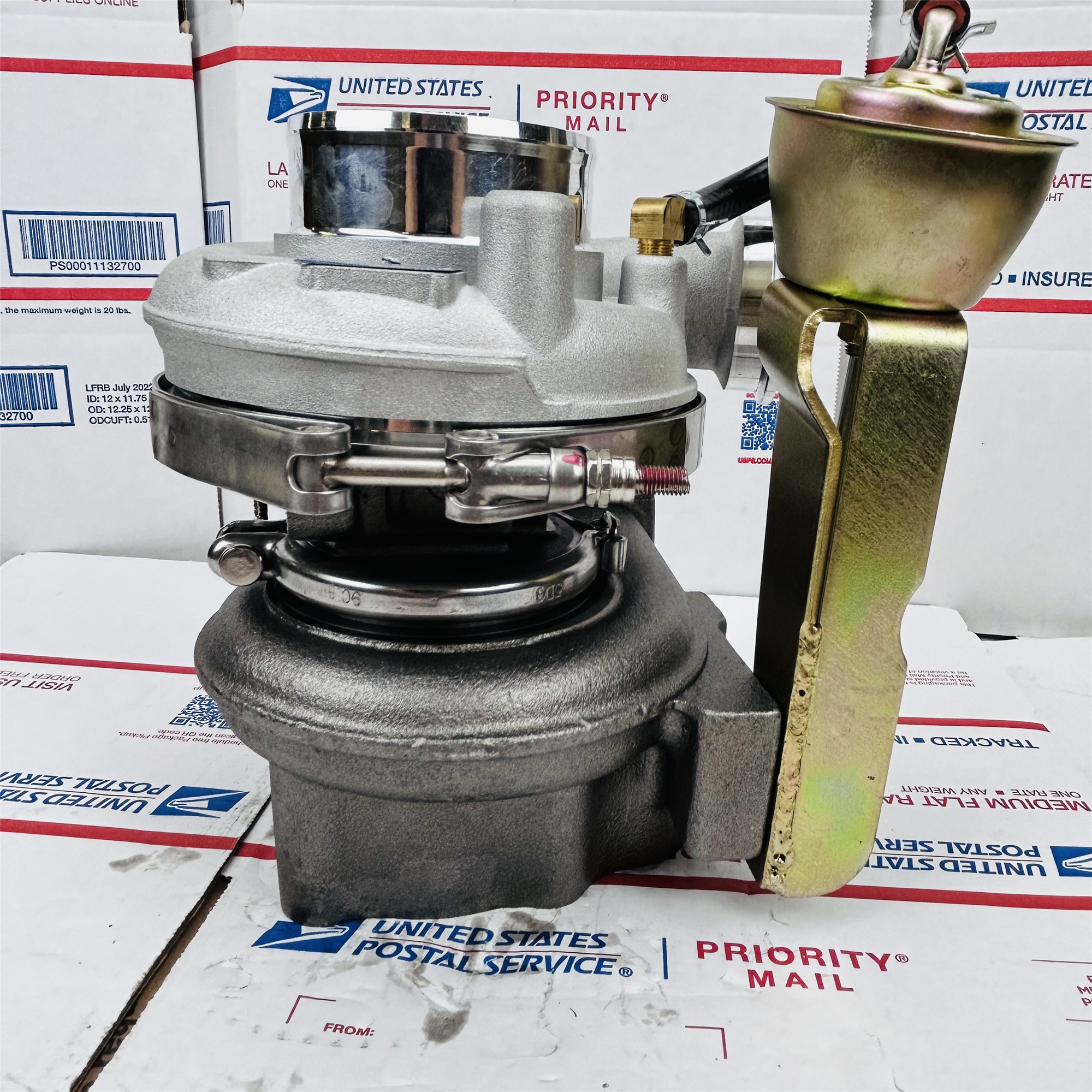 B1G turbo 11589880000 11589700000 04294260KZ turbocharger for Volvo-Penta Industrial Engine with TCD2013L04-2V Euro-3 Engine