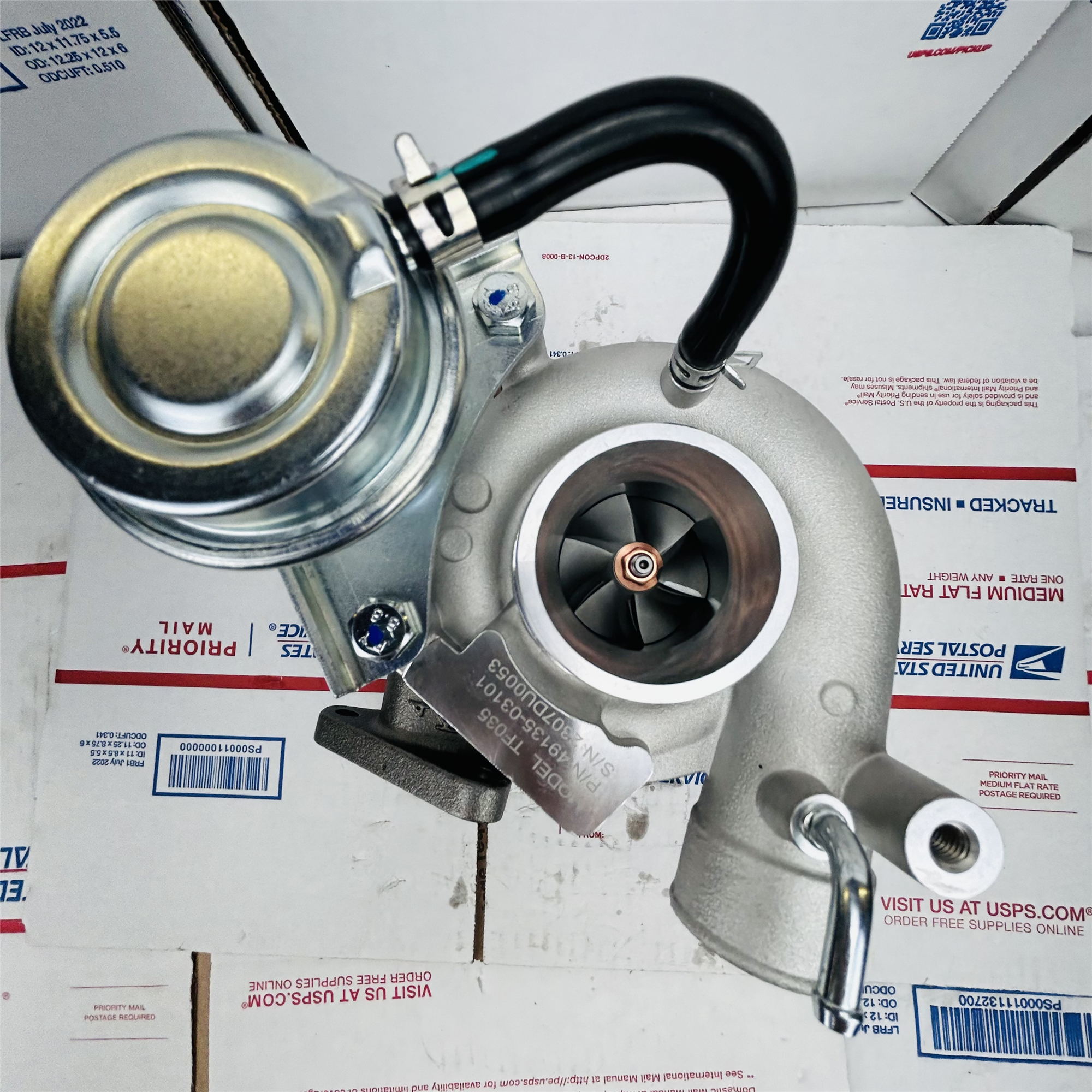 New TF035HM Turbo 49135-03310 4913503310 ME202966 For Mitsubishi Pajero 4M40