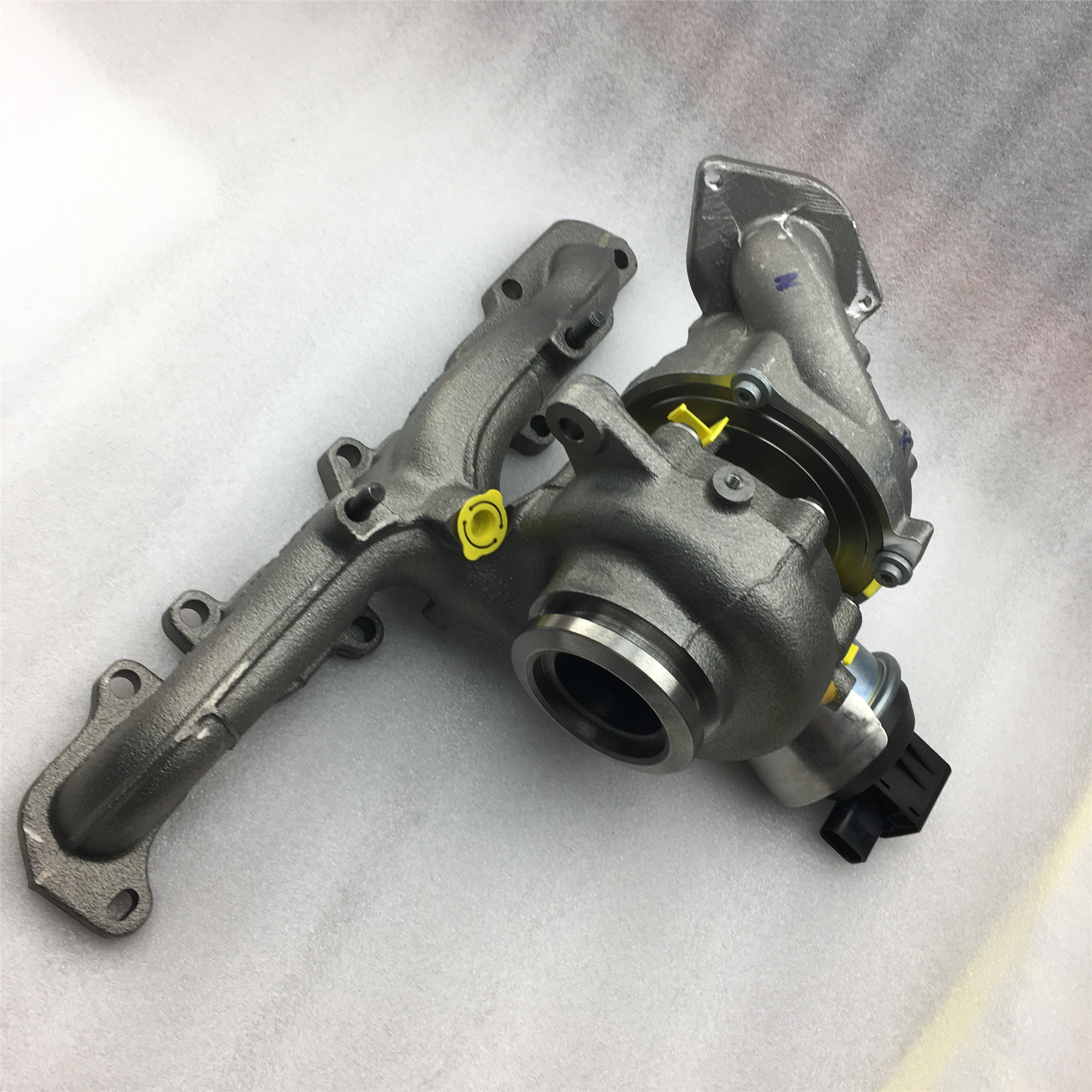 BV40 Turbo 54409880005 03L253056E 03L253056G turbocharger for Volkswagen Ibiza V 2.0 TDI Engine 2.0L TDI-CR