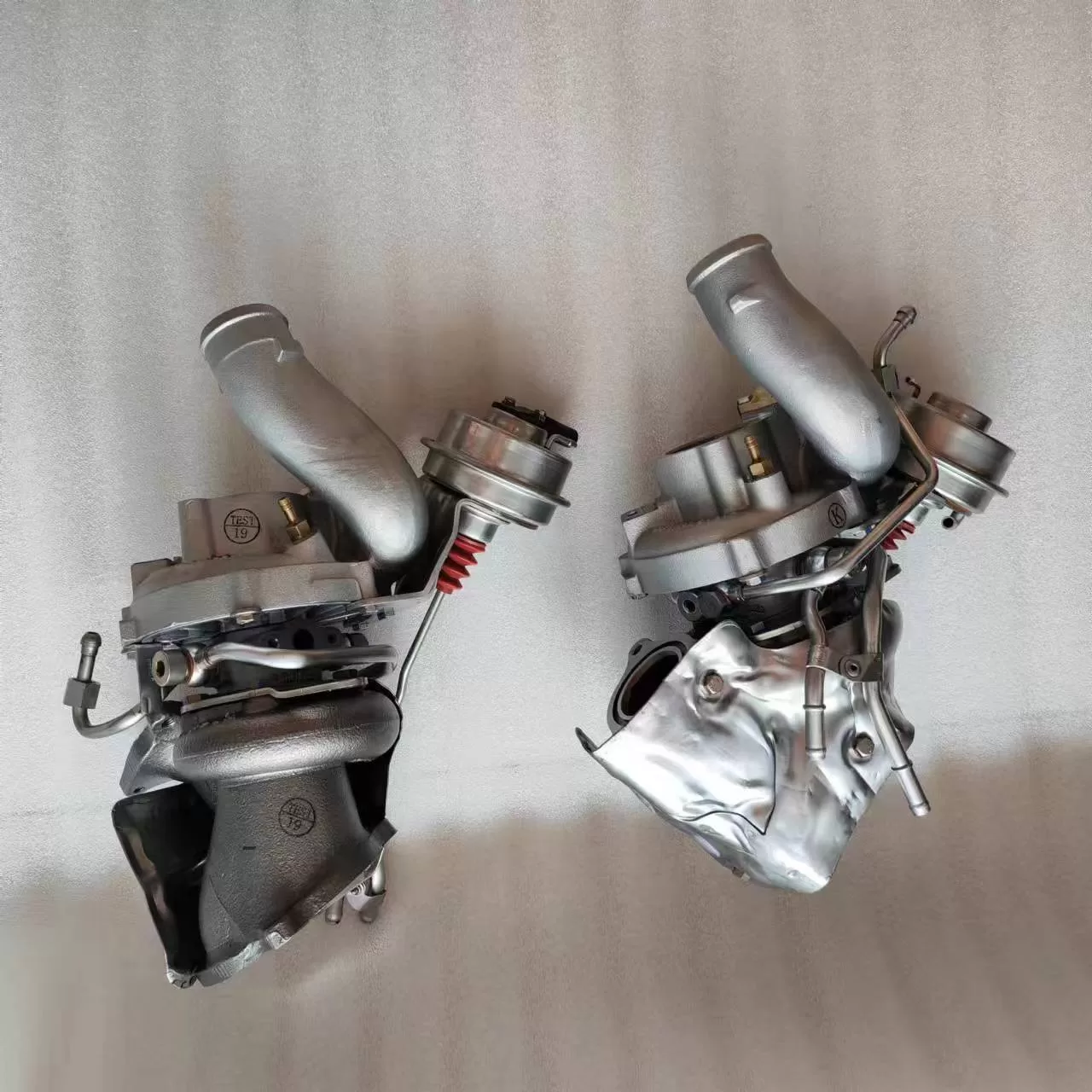 07C145061H Left Side of Twin turbo 2003-18 Bentley Continental GT Flying Spur K16 Turbo 53169880018 OE replacement